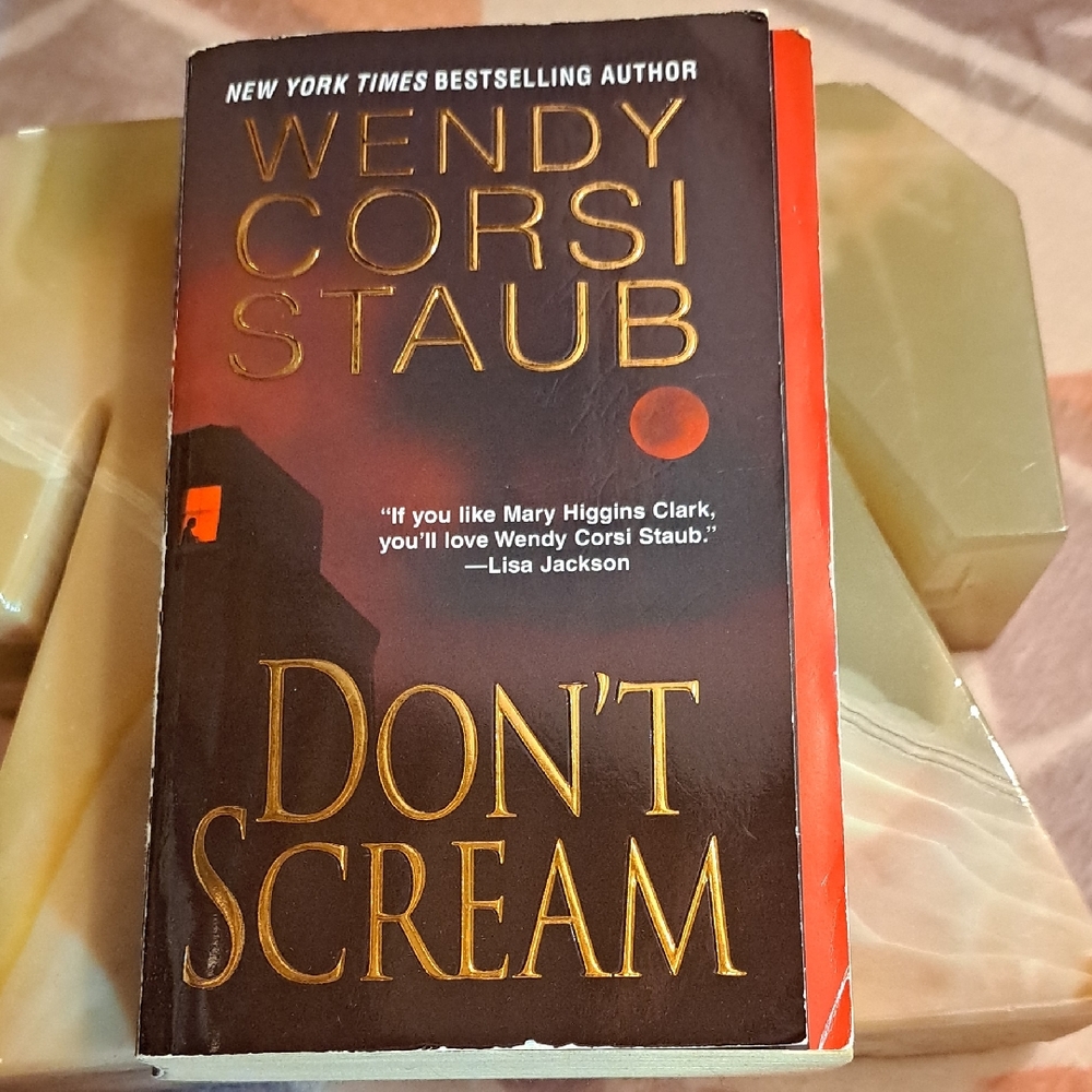 Don't Scream by Wendy Corsi Staub Book